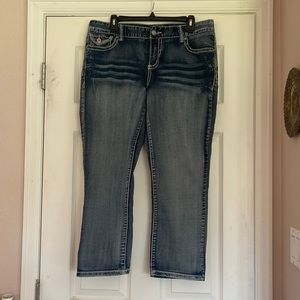 Maurice’s Capri pant size 16